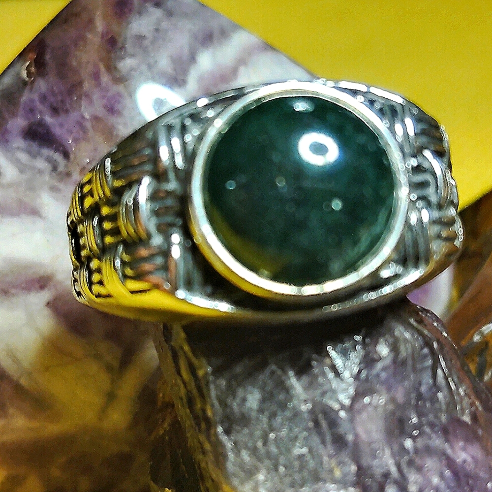 REGAL, RICH GREEN JADE AND STERLING SILVER RING. SIZE 9